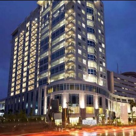 Two Bedroom Apartment At El Royale Hotel Бандунг Екстериор снимка